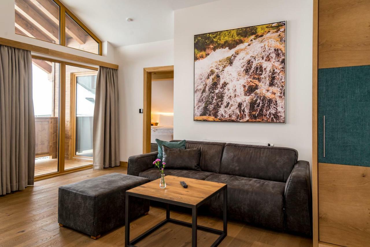 Aparthotel Tiroler Weinstube Seefeld in Tirol Exterior foto