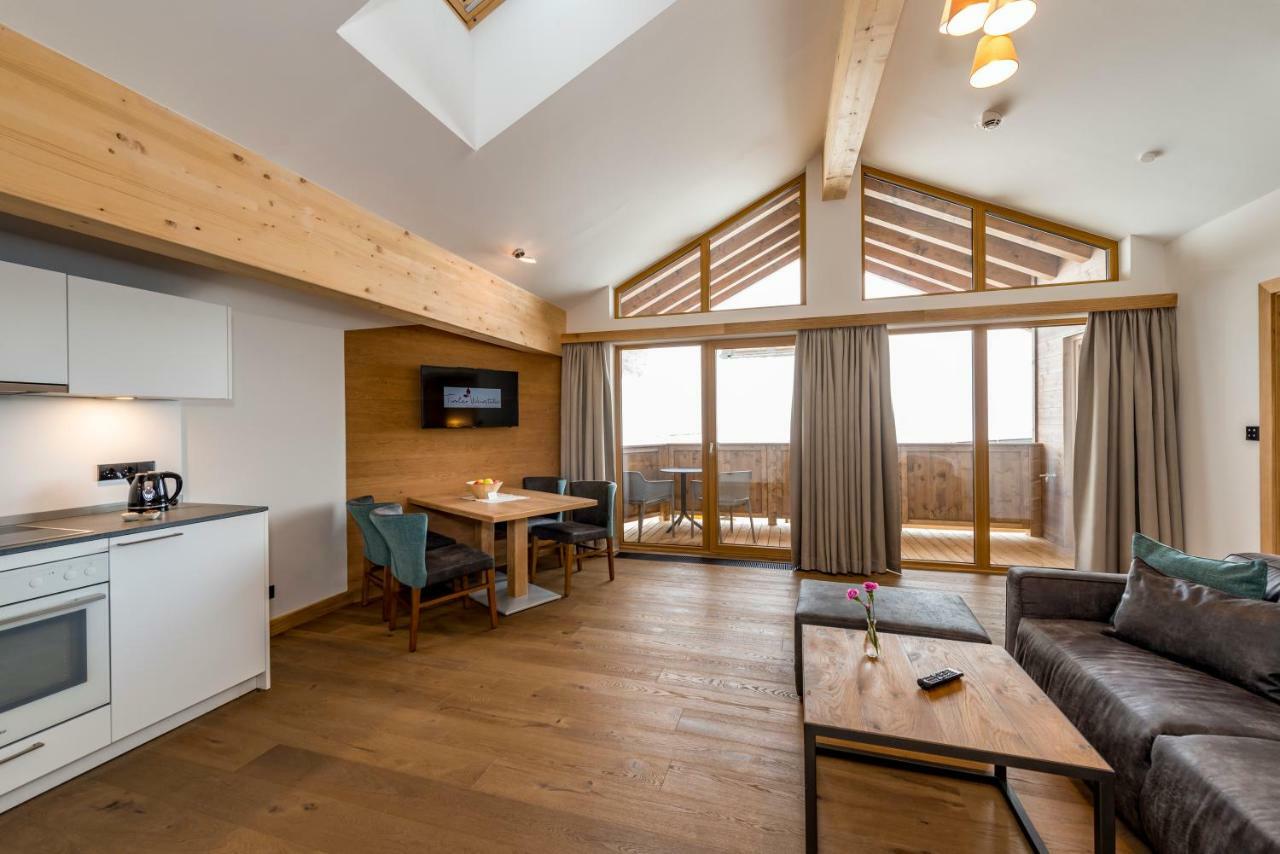 Aparthotel Tiroler Weinstube Seefeld in Tirol Exterior foto