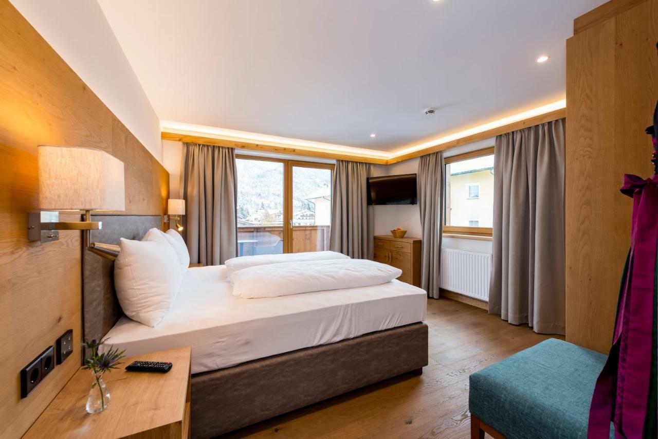 Aparthotel Tiroler Weinstube Seefeld in Tirol Exterior foto